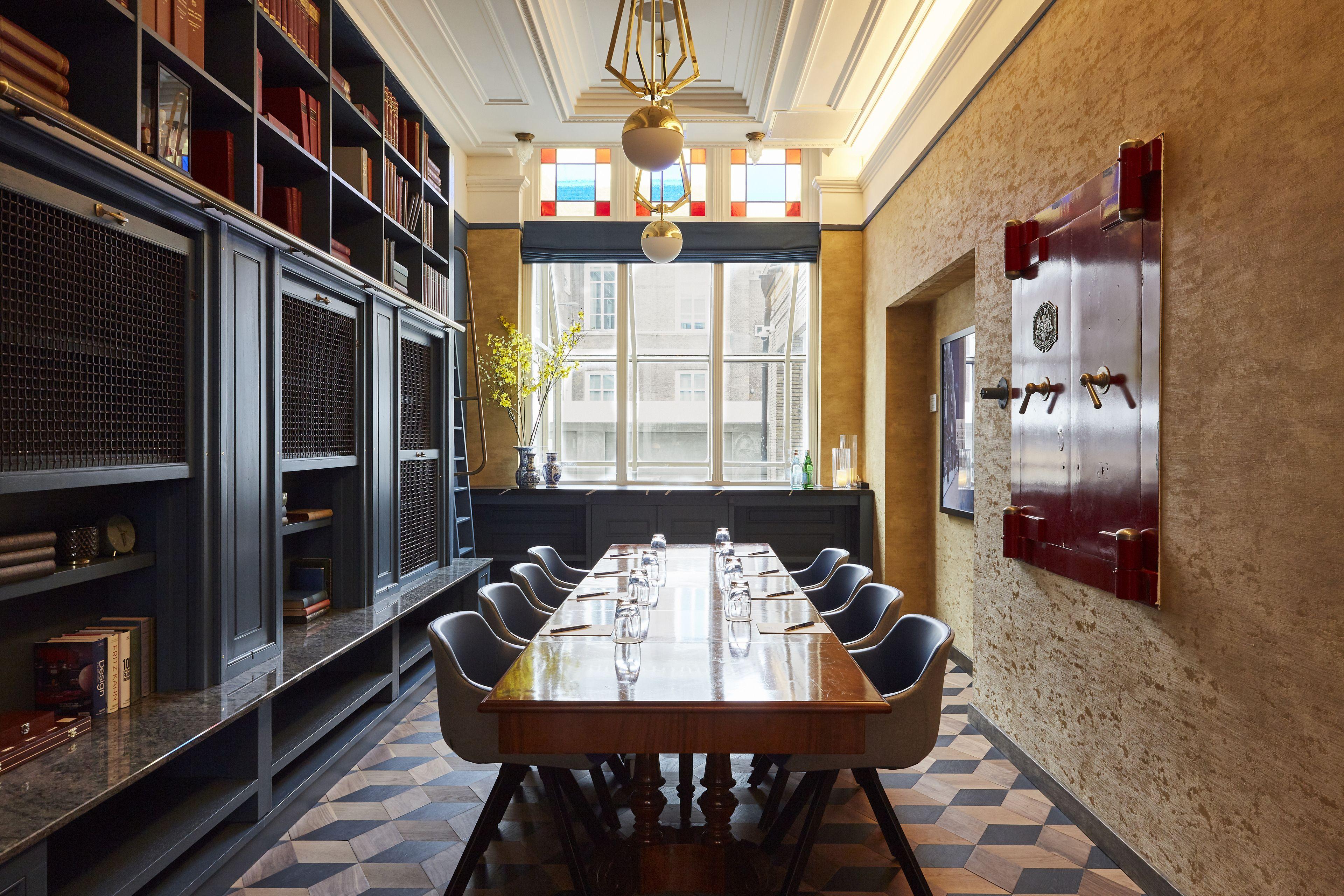 Hotel Indigo - Palace Noordeinde By Ihg 4*